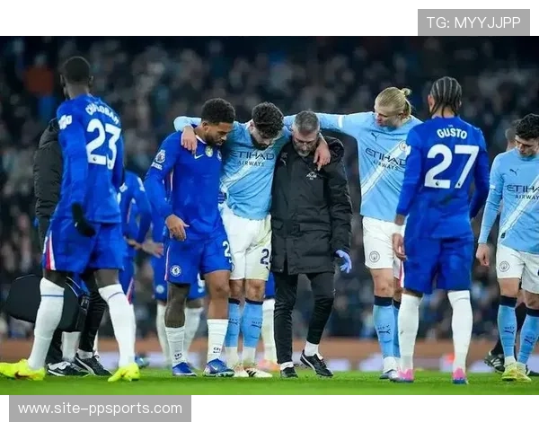 曼城对阵切尔西一役，格瓦迪奥尔拼抢中重伤离场